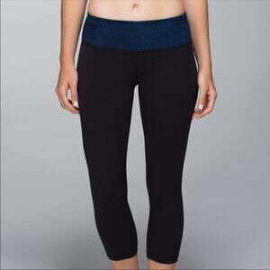 Lululemon Reversible Wunder Under Crop II Size 6